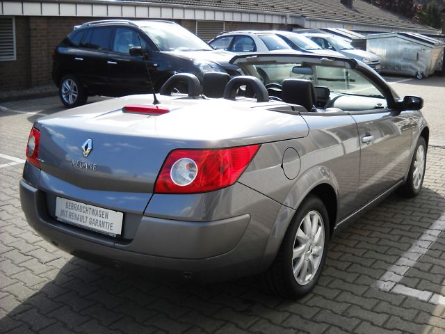 RENAULT MEGANE CC (01/03/2009) - 